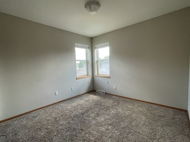 Building Photo - 3721 Frosted Leaf Dr