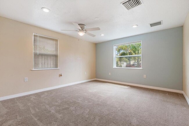 Building Photo - 10283 114th Terrace N