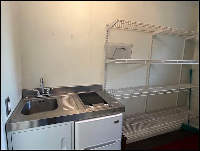 Building Photo - 4350 Corinth Ave