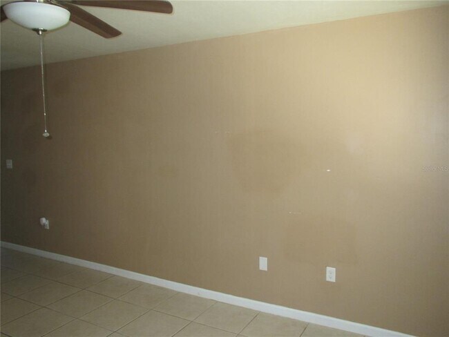 Building Photo - 464 Hippel St