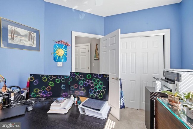 Building Photo - 5807 Blue Claw Ct