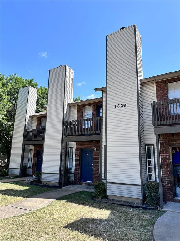 Primary Photo - 1830 River Crossing Cir