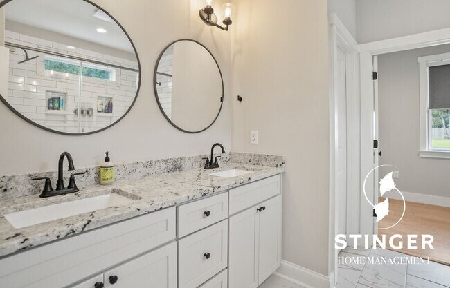 Building Photo - 10 White Ibis Dr