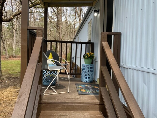 Building Photo - 430 Ranch Rd