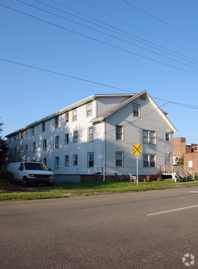 Primary Photo - Orchardview Apartments