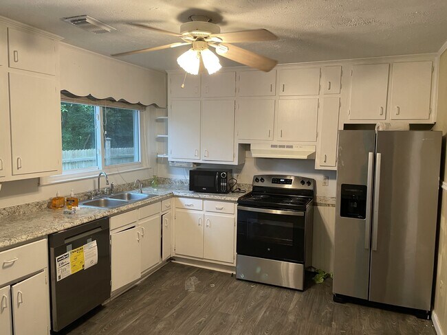 Building Photo - 703 Buford Hwy