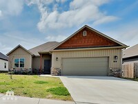 Building Photo - 1141 Sunshine Ct