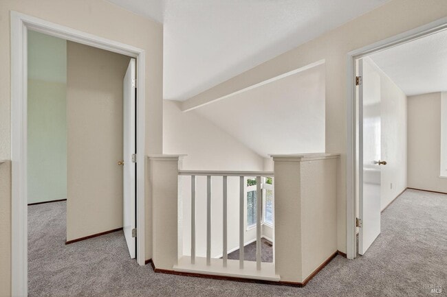 Building Photo - 206 Bridgewater Cir