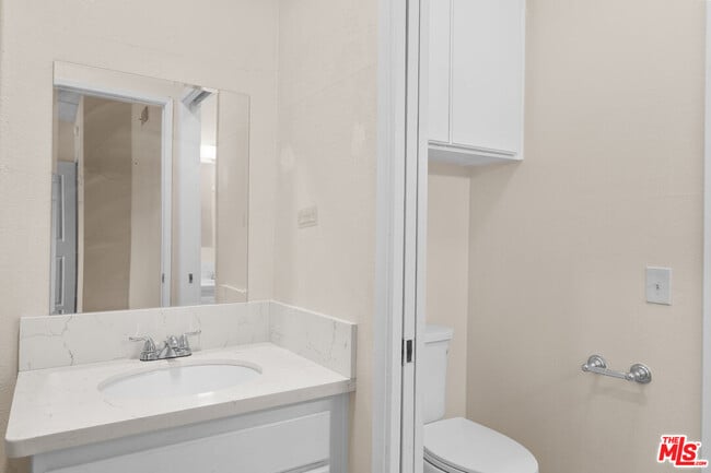 Building Photo - 21219 Roscoe Blvd