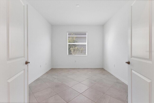 Building Photo - 19095 Cabernet Ct