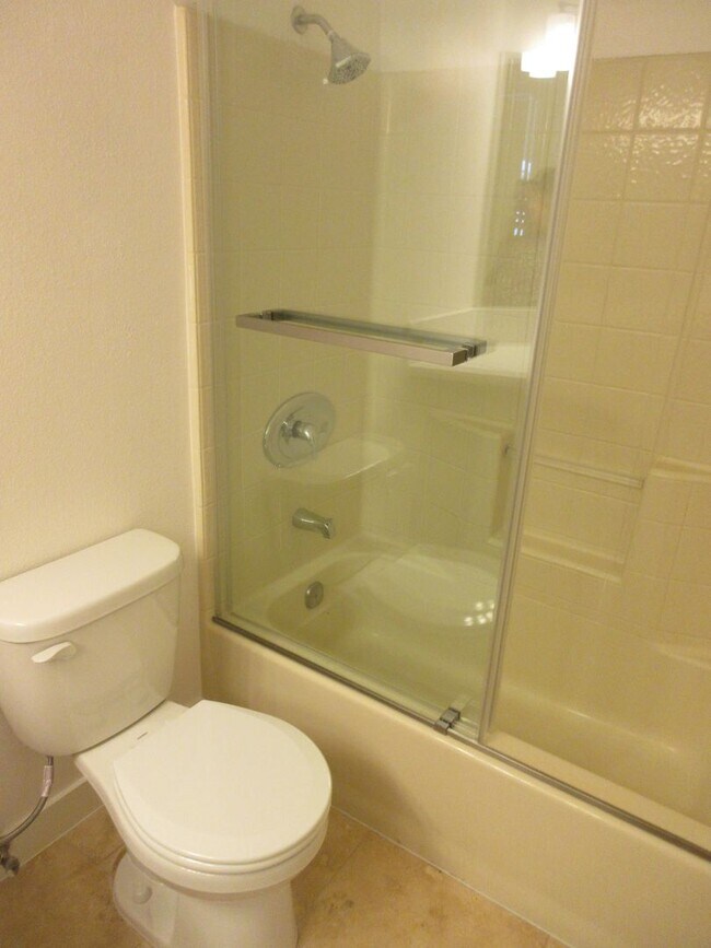 Building Photo - 2 bedroom Canoga Park condo on Eton Avenue...