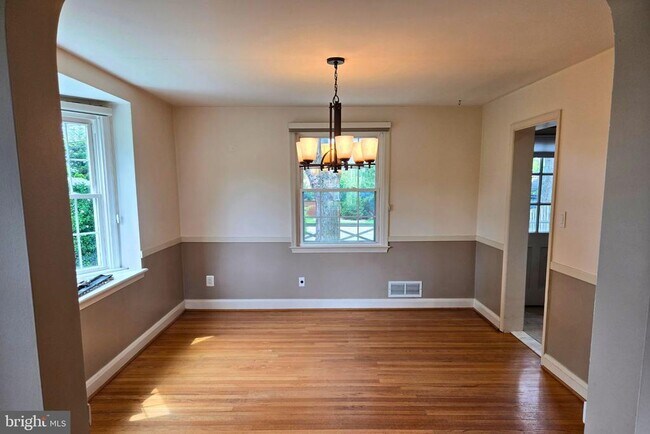 Building Photo - 8624 Drumwood Rd