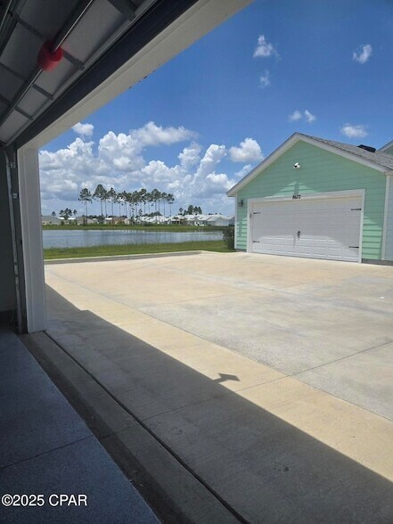 Building Photo - 8676 Coral Reef Wy