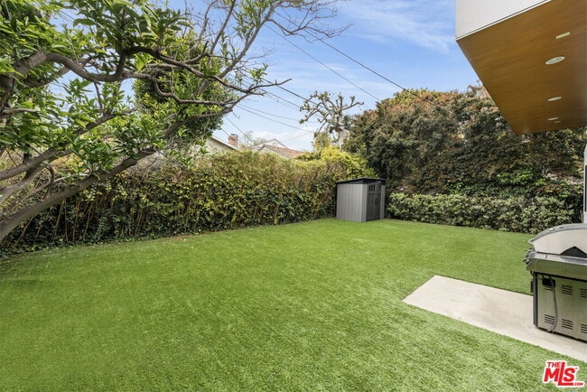 Building Photo - 11367 Elderwood St