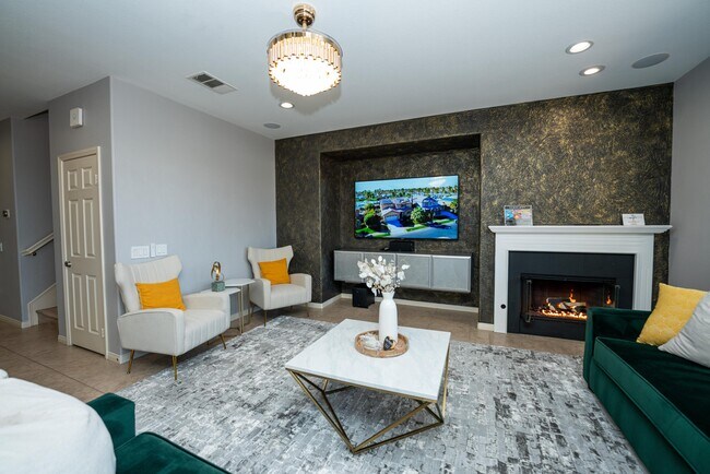 Building Photo - 43247 Fiore St