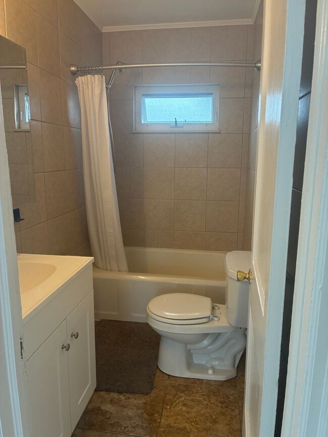 Building Photo - 1113 Lafayette Ave