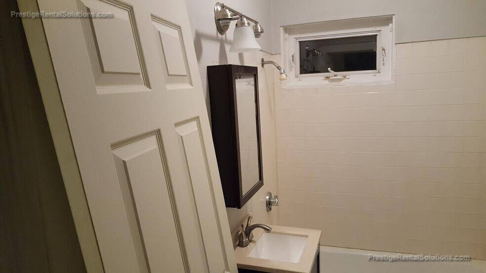 Building Photo - 14-16 Central Ave