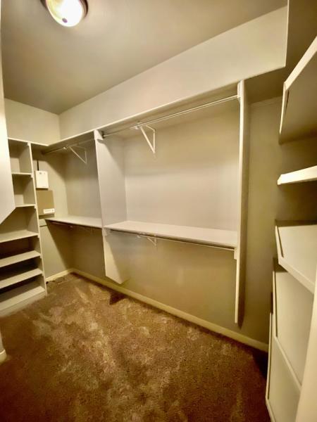 Building Photo - 2233 Amber Point Pl