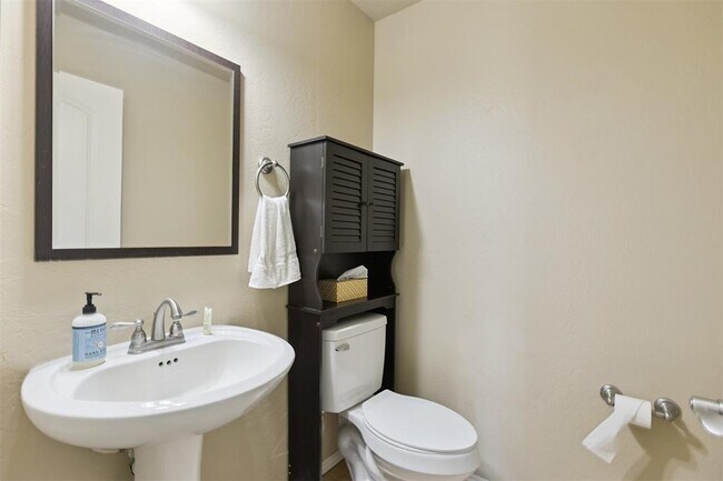 Building Photo - 13640 Ridge View Ln