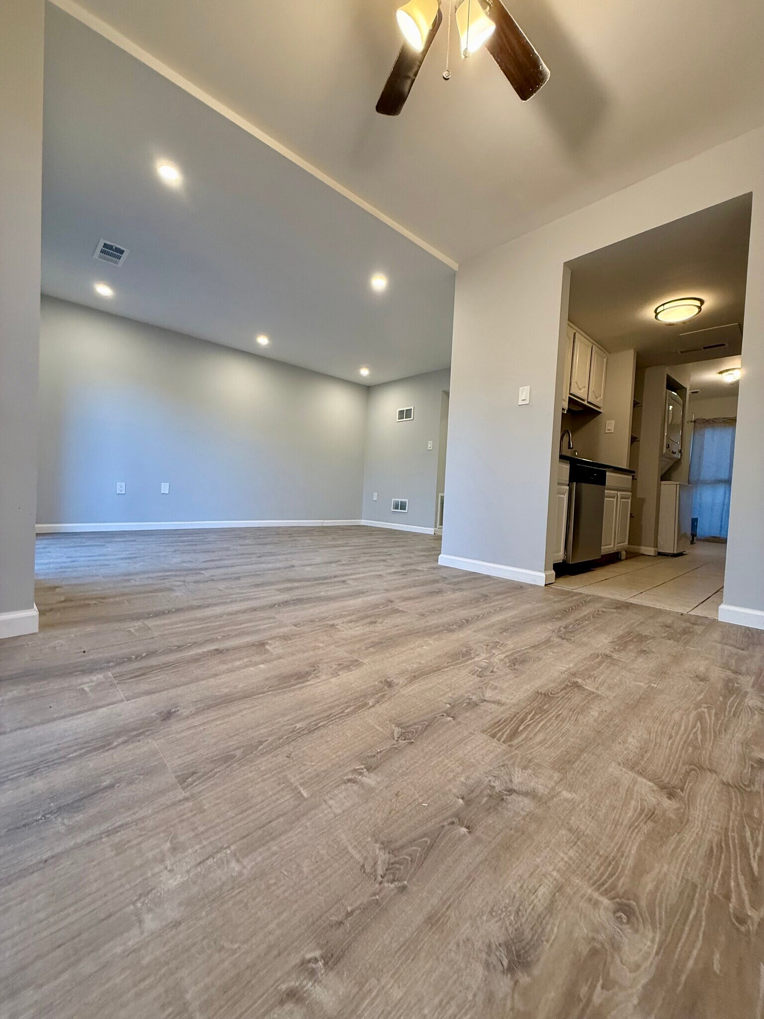 Building Photo - 238 Stevenson Sq