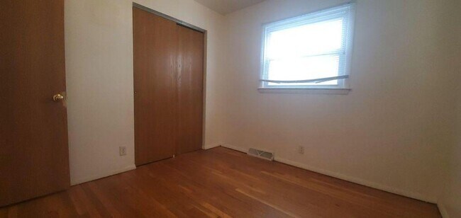 Building Photo - 5165-5167 N 45th St