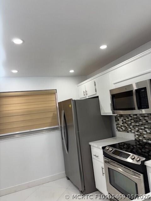 Building Photo - 1811 Sabal Palm Dr