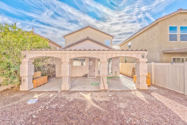 Building Photo - 4222 E Spruce Fern Ln
