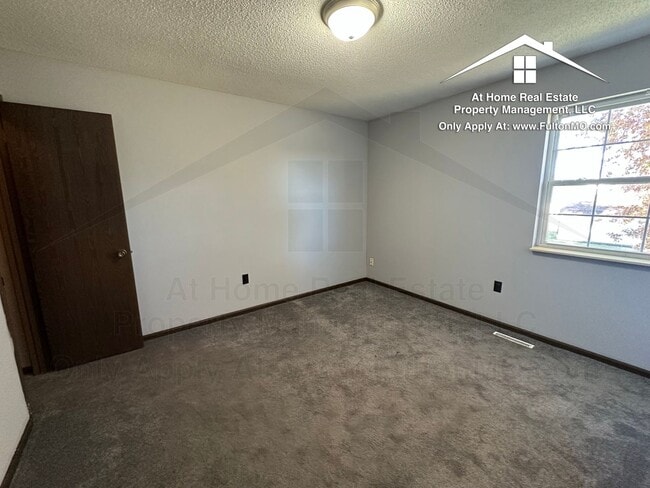 Building Photo - 531 Collier Ln