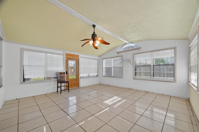 Building Photo - 602 Field Run Ct