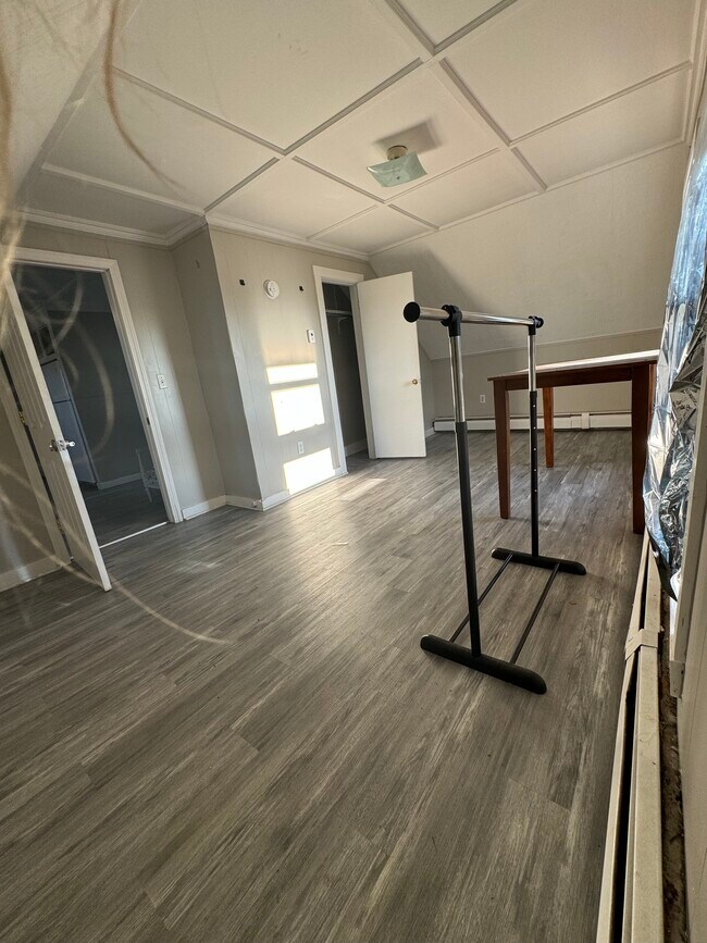 Building Photo - 20 Bellevue St