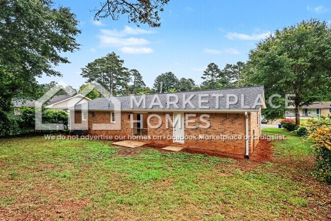 Building Photo - 3713 Stanford Cir