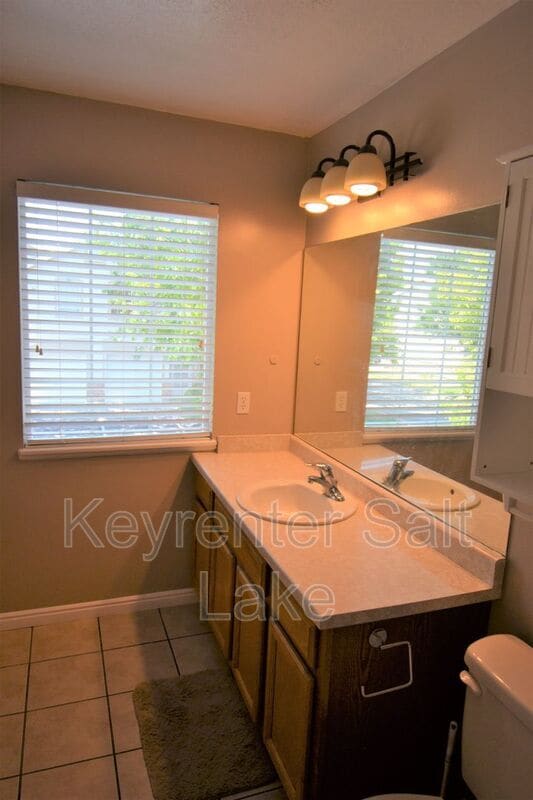 Building Photo - 3712 Raphael Ct