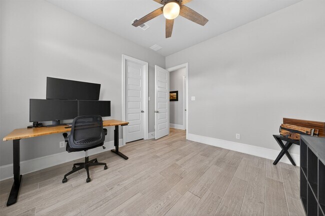 Building Photo - 9555 Pappas Creek Ct