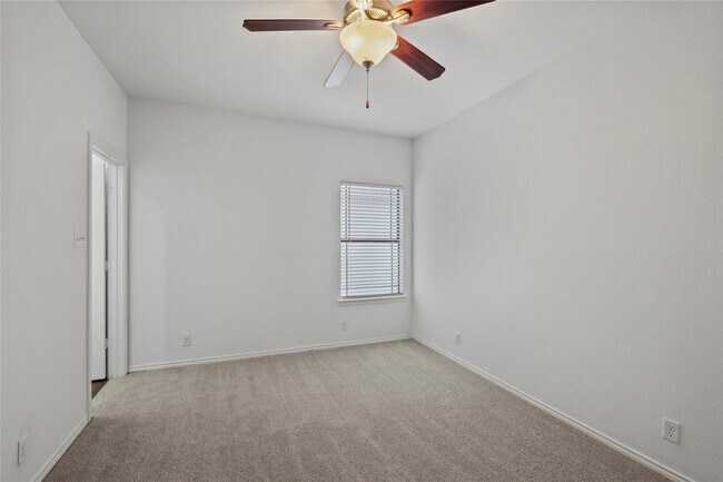 Building Photo - 13002 Idledale Dr