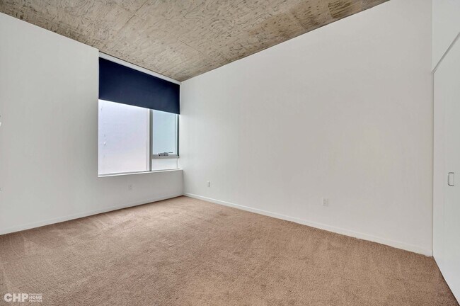 Building Photo - 1345 S Wabash Ave