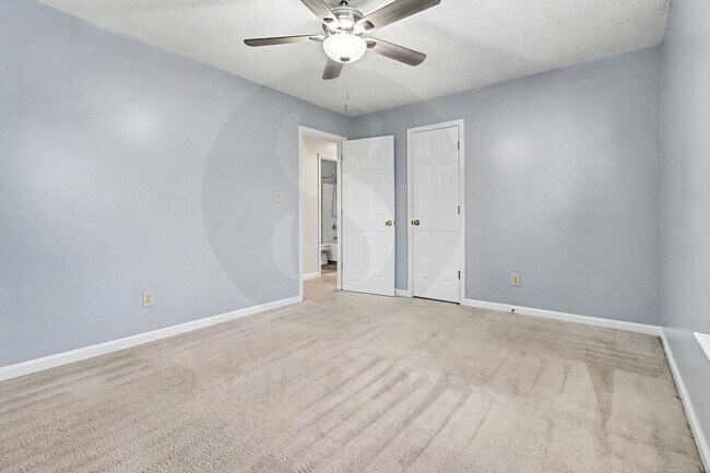 Building Photo - 3BR/2BA on Full Basement in Jonesboro