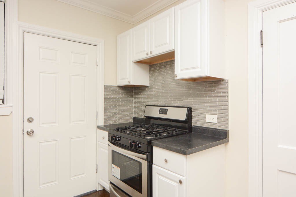 Building Photo - 1112 W Lill Ave