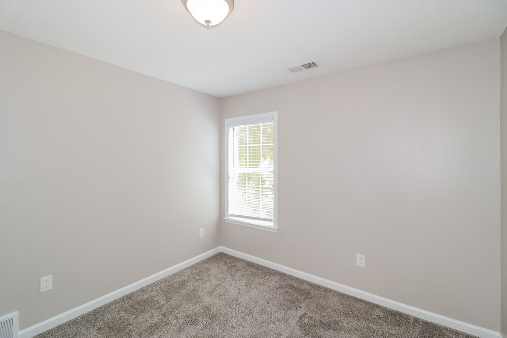 Building Photo - 607 E Ashley Glen Cir