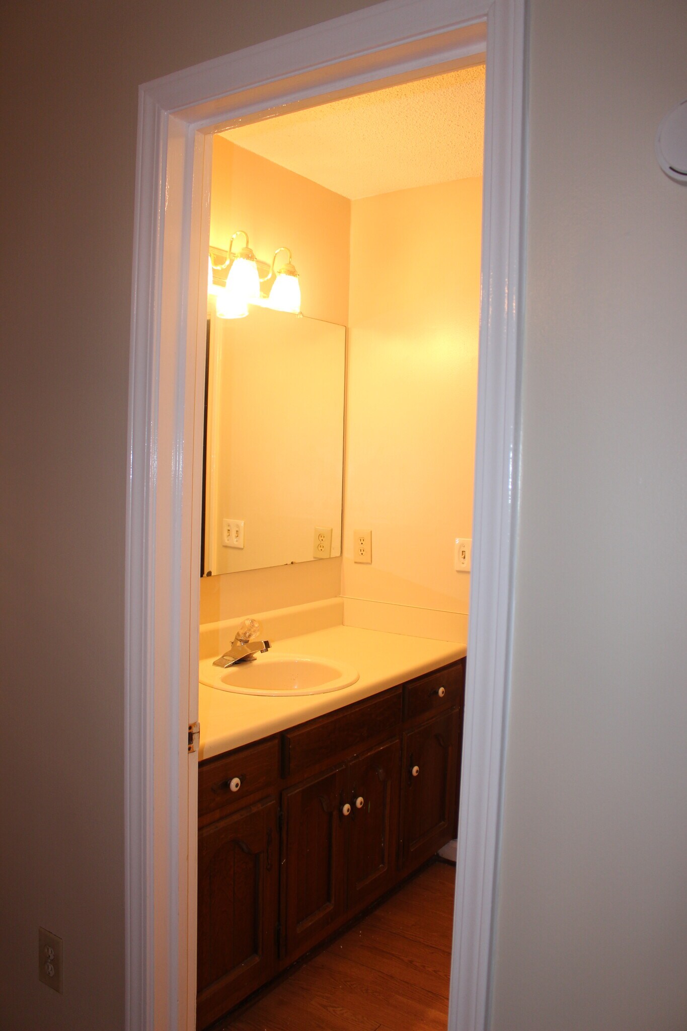 Building Photo - 359 Jamestown Manor Dr