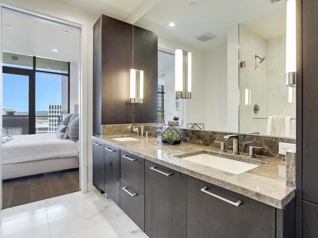 Building Photo - 501 West Ave