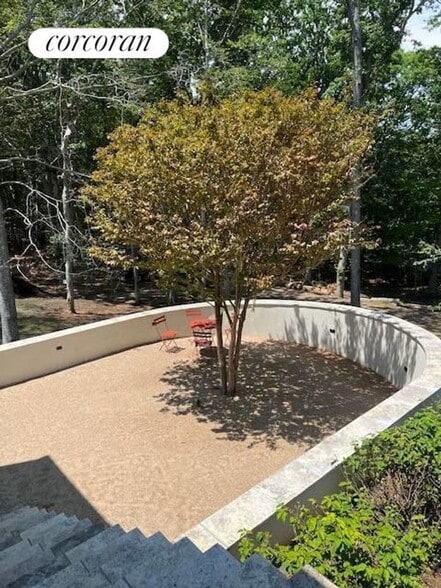 Building Photo - 9 Willow Pond Rd