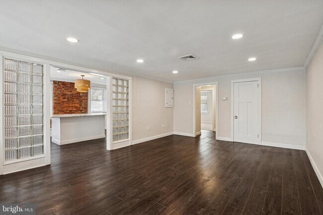 Building Photo - 3 S Brandywine Ave