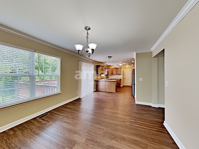 Building Photo - 982 Acadia Ct