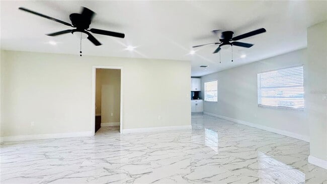 Building Photo - 3145 Munson St