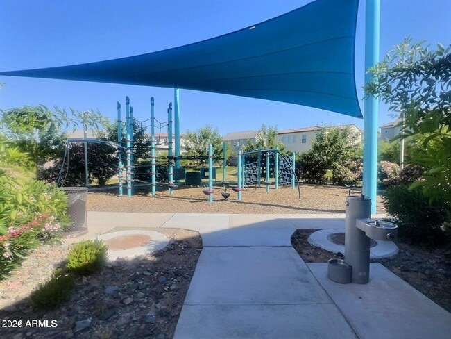 Building Photo - 9861 E Tamery Ave