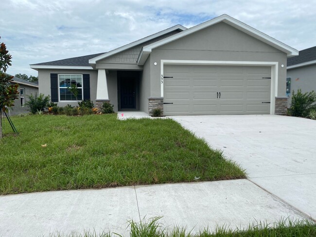 Primary Photo - 4-Bedroom, 2-Bathroom in Winter Haven