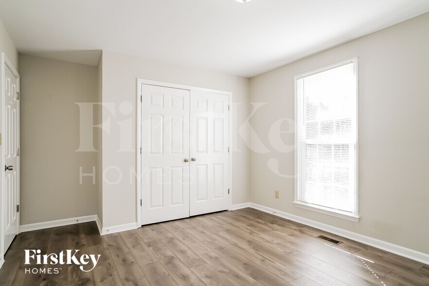 Building Photo - 4921 Tuckahoe Trce