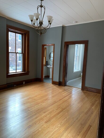 Dining room - 1329 Jackson St