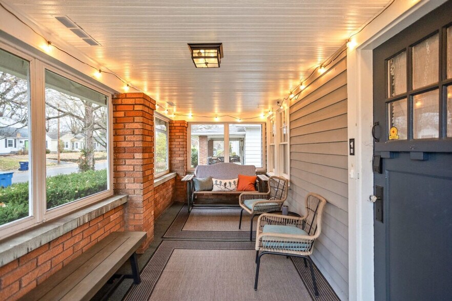 Building Photo - 6115 Ralston Ave