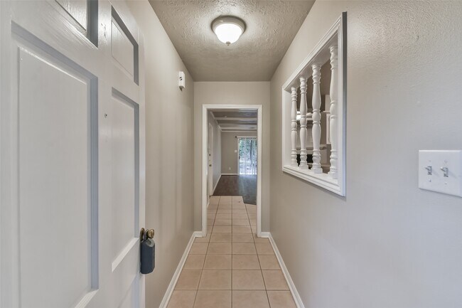 Building Photo - 25726 Timber Lakes Dr